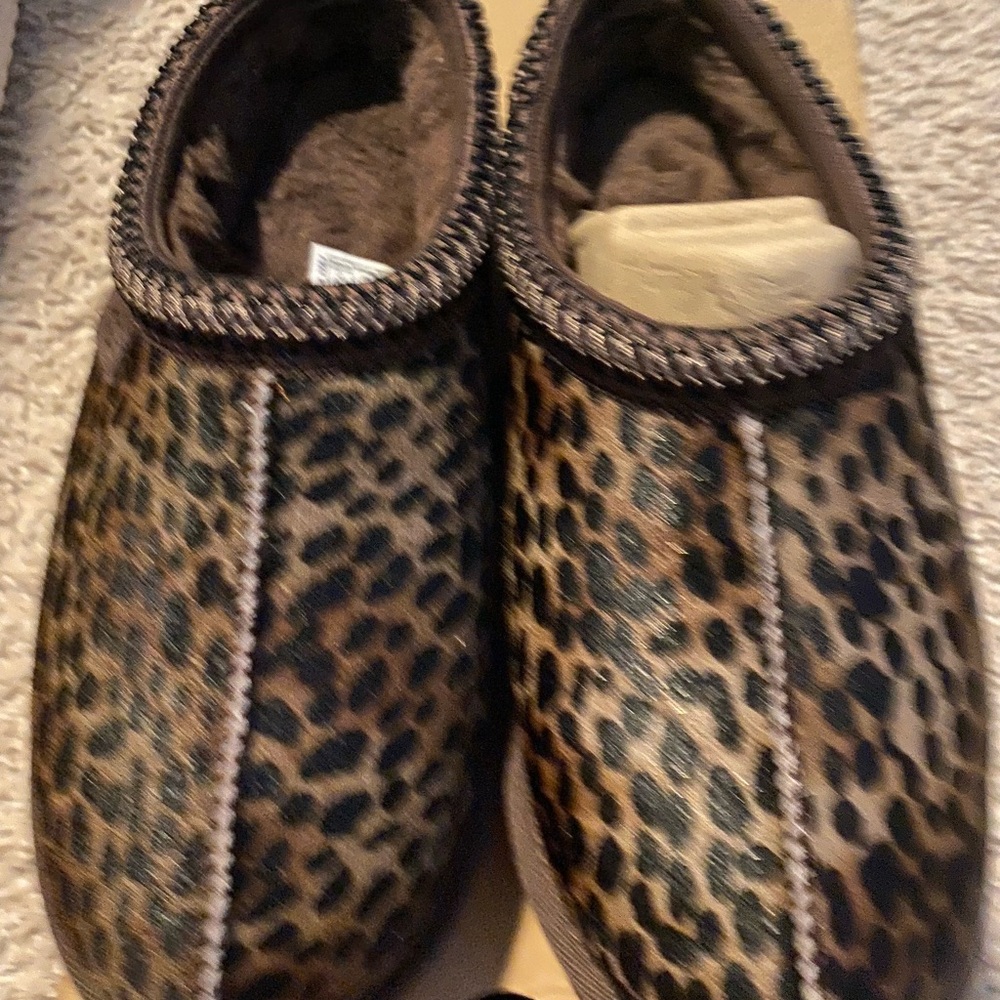 UGG Tasman Caspian Calf Hair Sz. 9 - Picture 7 of 12